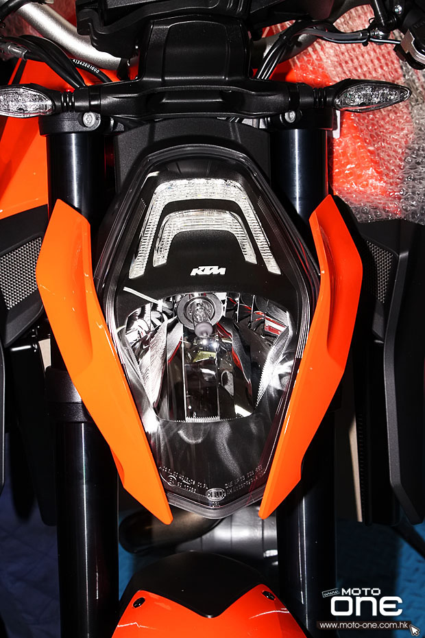 2014 KTM 1290 SUPERDUKE R