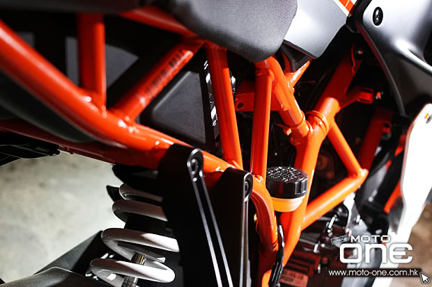 2015 KTM RC390 ABS test