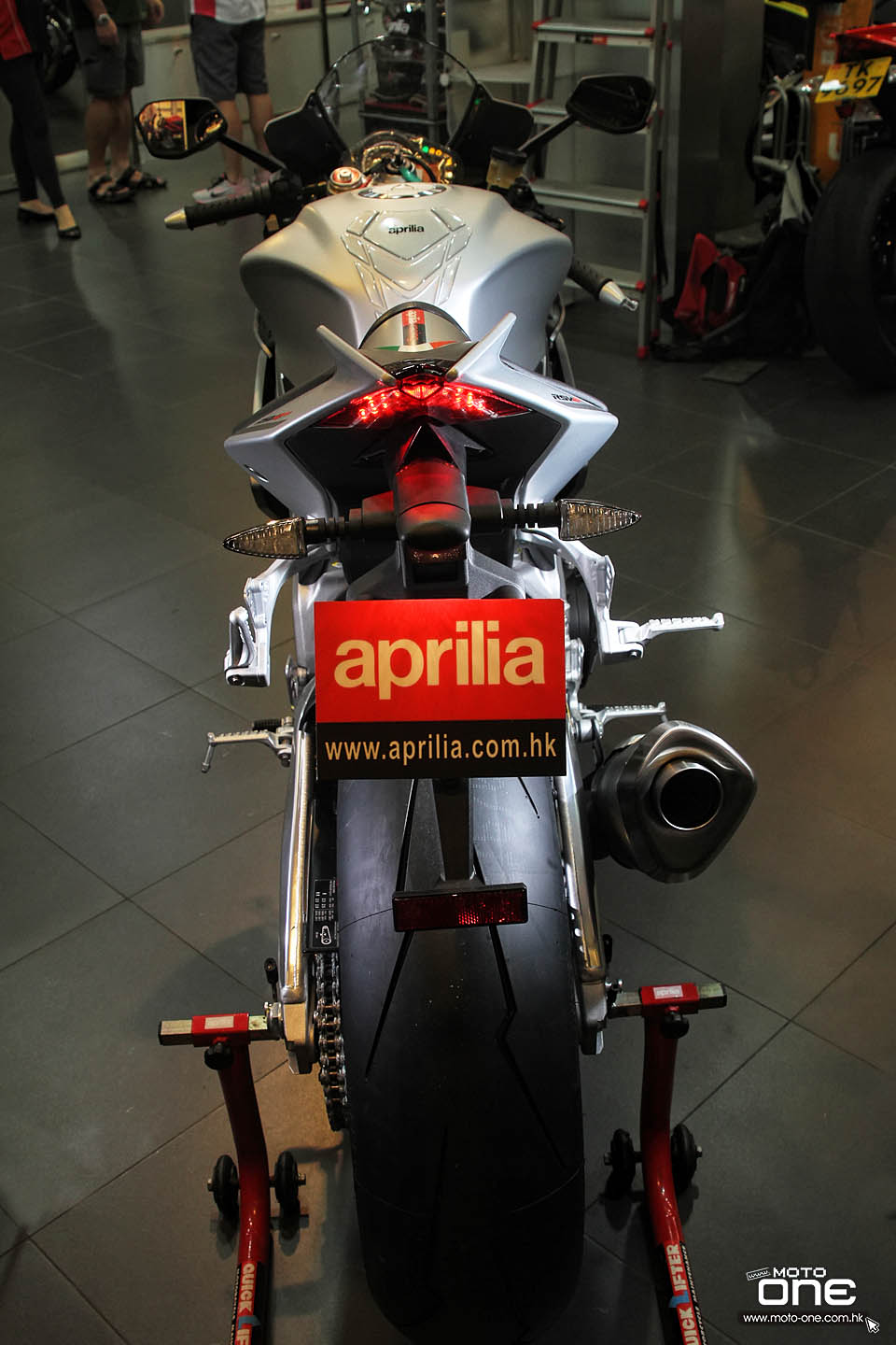 2015 APRILIA RSV4 RR RACE PACK