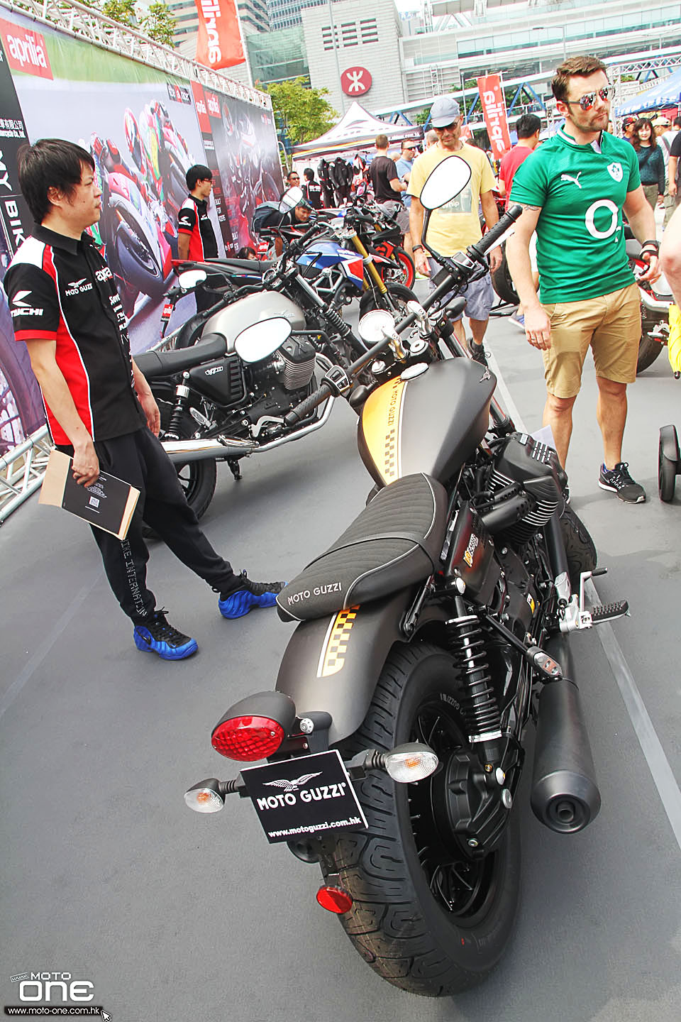 2016 Moto Guzzi HK BIKESHOW