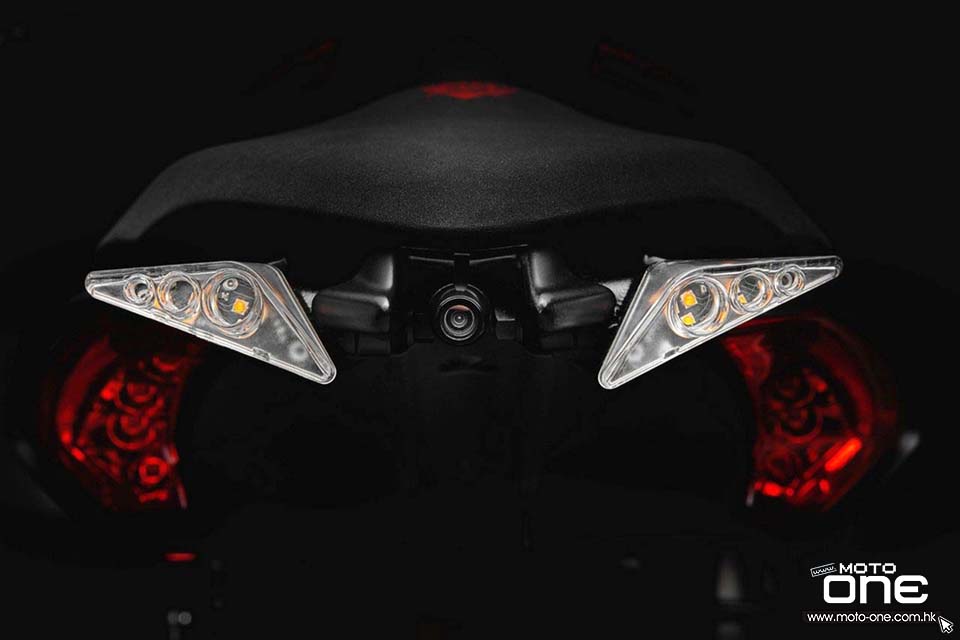 2017 MV Agusta Dragster 800_Blackout