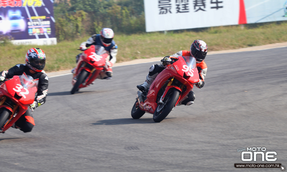 motorcycle racing