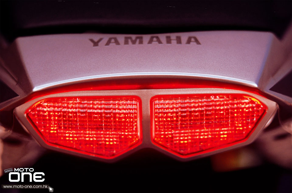 2003 yamaha yzf-r6