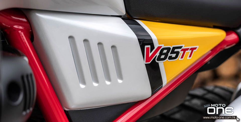 2019 MOTO GUZZI V85 TT