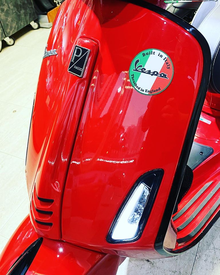 2020 CORSA MOTORS We Love Vespa Piaggio