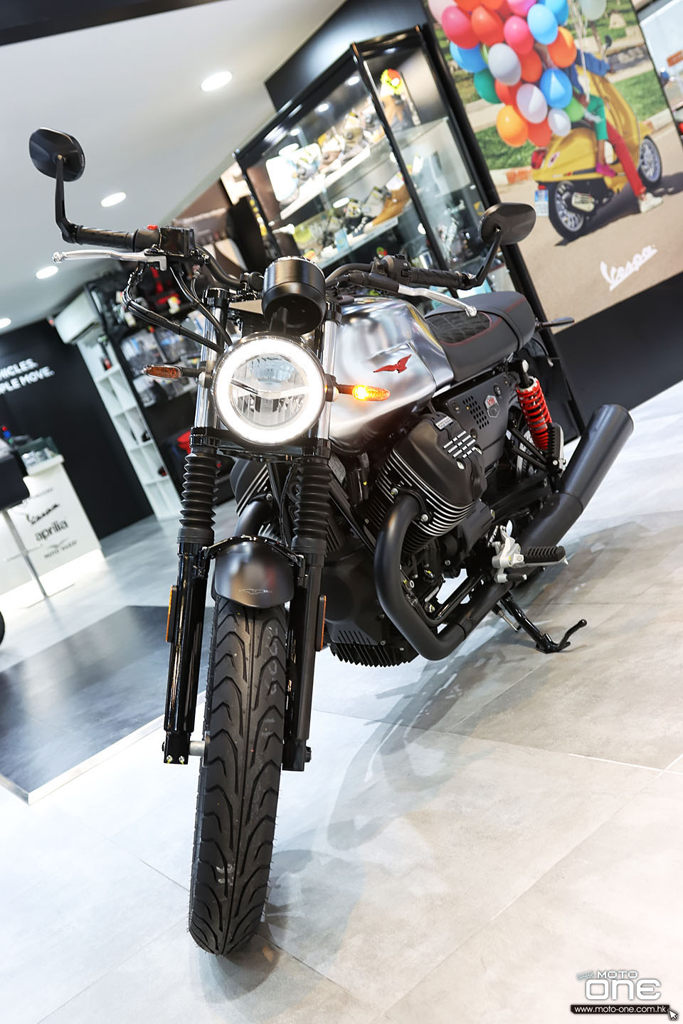 2020 Moto Guzzi V7 III Stone S
