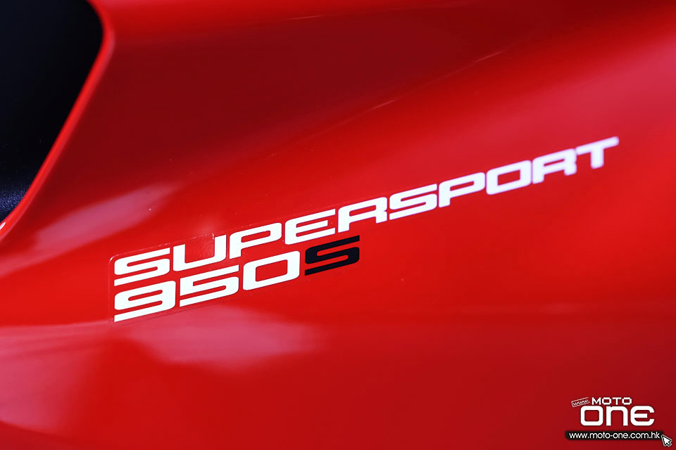 2021 DUCATI SUPERSPORT 950 S