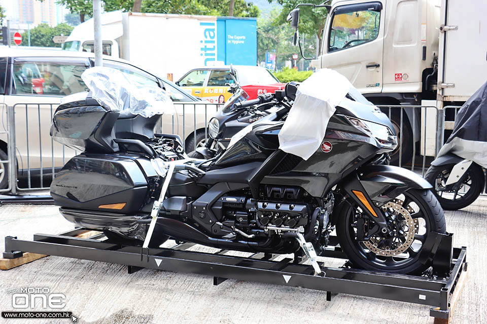 2021 GOLD WING GL1800 Tour DCT