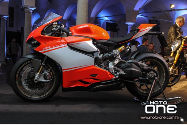 2014 Ducati 1199 Superleggera 全球限售500部 香港成功認購的車主有三位，會於明年到港﹗