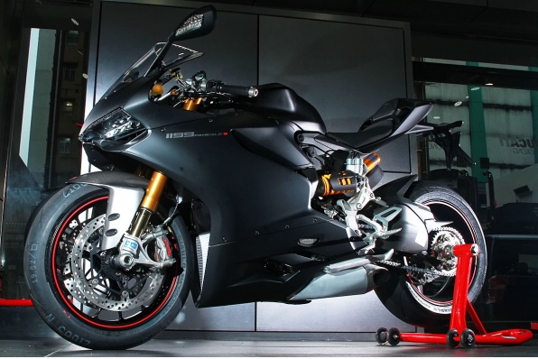 2014 Ducati 1199 Panigale S Matte Black 啞黑新色登場