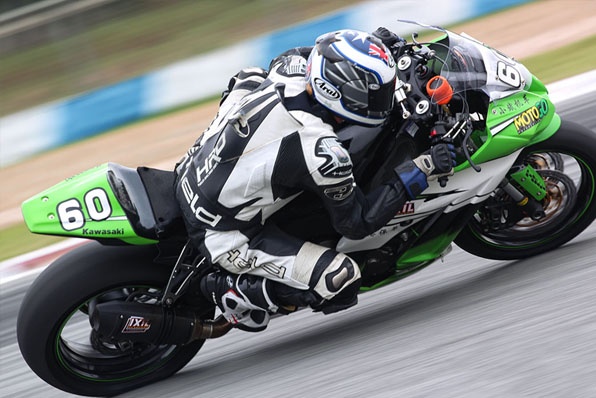 KAWASAKI ZX-10R解構-基本改裝、大潛能(職業車手Ben Burke示範)