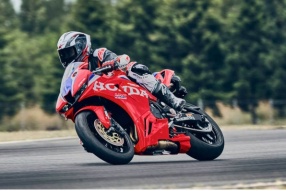 (新車介紹)2027 Honda CBR600RR小改登場-換上Fireblade卡鉗及三模式ABS