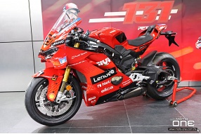 馬坤斯冠軍限量版 DUCATI Panigale V4 Marquez 2025 World Champion Replica - 百萬名駒,MM93親筆簽名,全球限量293部