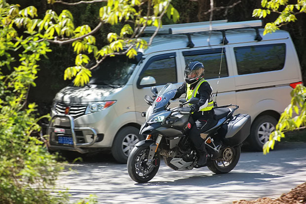 2013 Ducati Easter _Ride