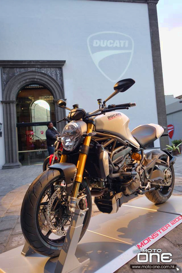 ducati monster 1200