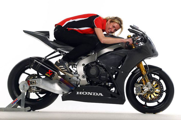 2015 Jenny_Tinmouth factory Honda BSB rider