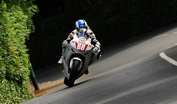 2015 Jenny_Tinmouth factory Honda BSB rider