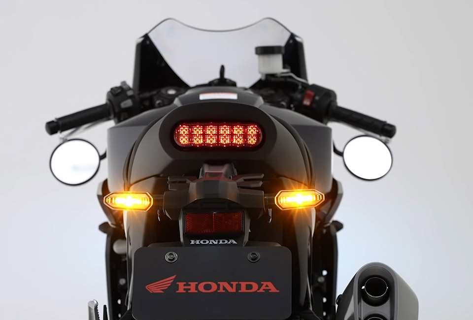 HONDA HAWK 11